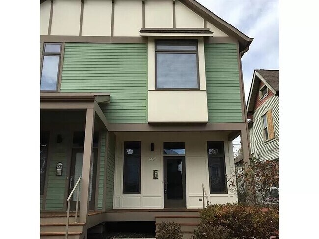 Building Photo - 2134 N Pennsylvania St