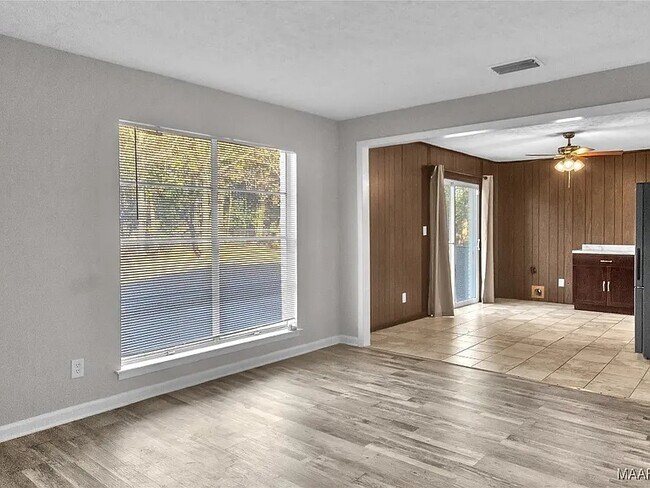 Foto del edificio - 5321 Kevin Ct