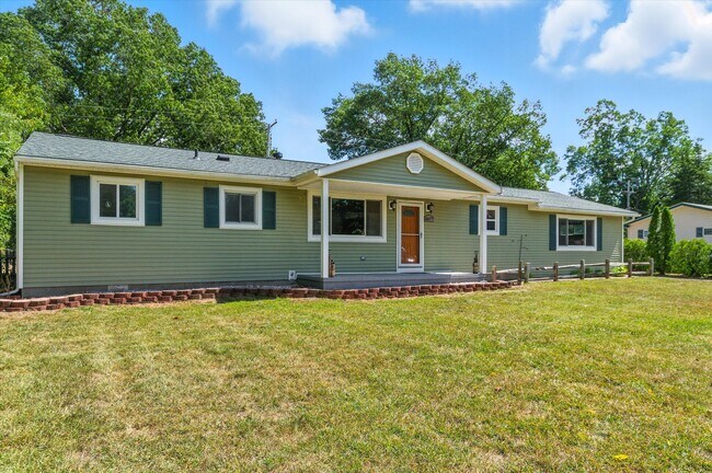 Building Photo - 18077 Martinsville Rd