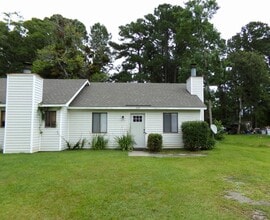 Building Photo - 208 Cedar Ridge Ln