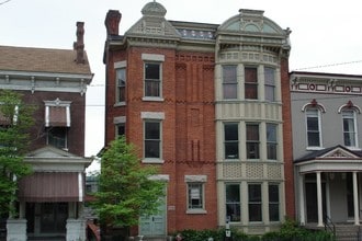 Building Photo - 2241 Chapline St