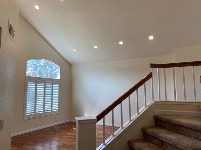 Building Photo - 18380 Murphy Springs Dr