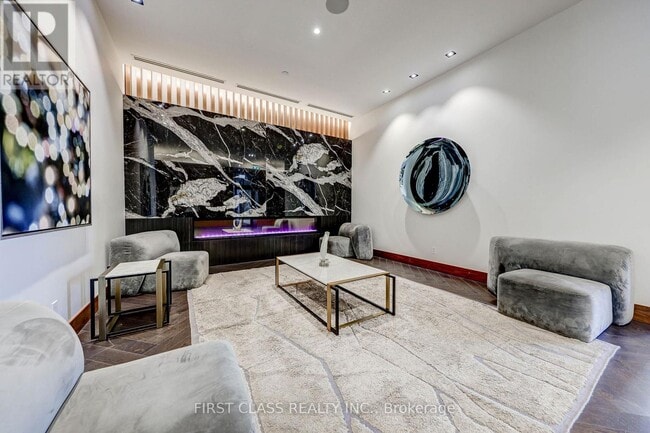 Building Photo - 7895 Jane St