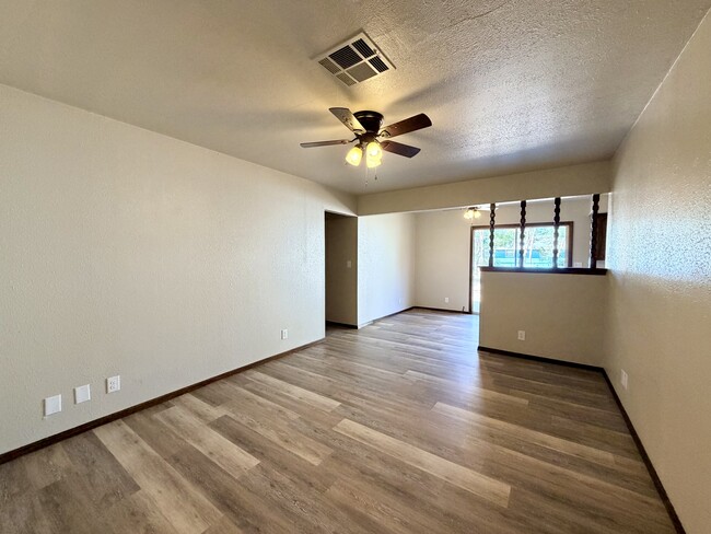 Building Photo - 1402 N 19th St