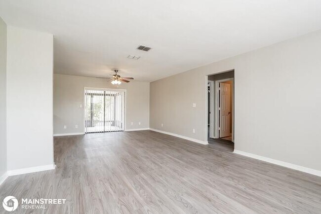 Building Photo - 9185 Pomelo Rd E