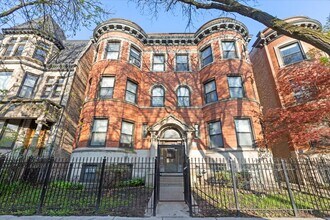 Building Photo - 5018 S Blackstone Ave