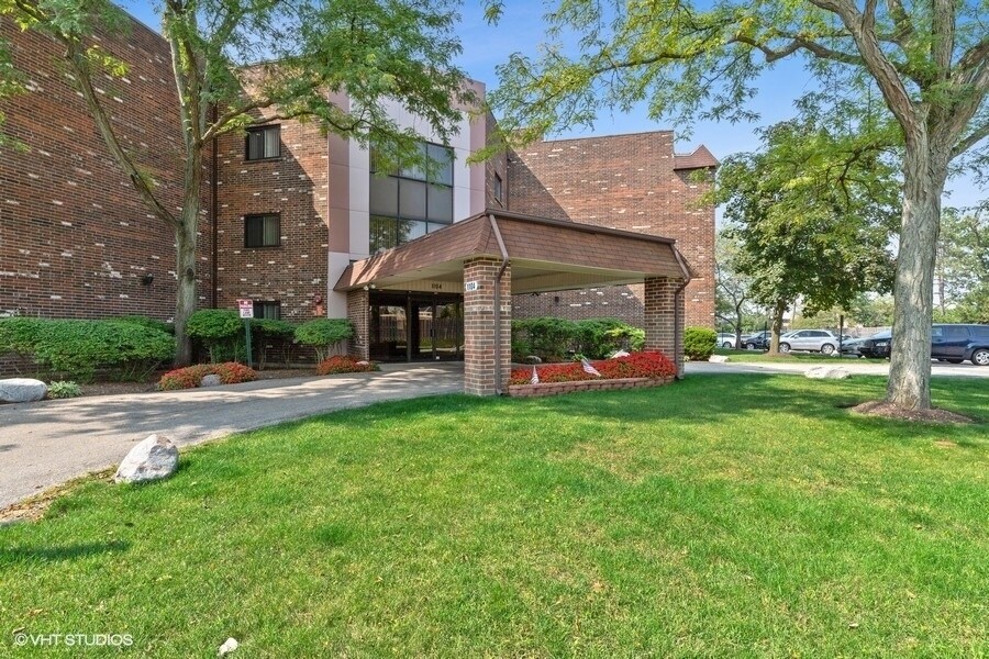1104 Castilian Ct Unit 309, Glenview, IL 60025 Condo for Rent in
