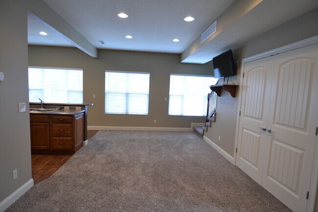 Foto del edificio - 804 W Normal St