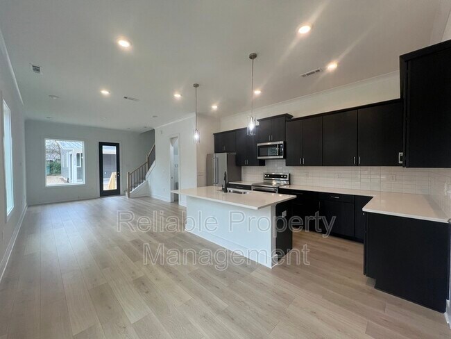 Foto del edificio - 2824 Providence Rd