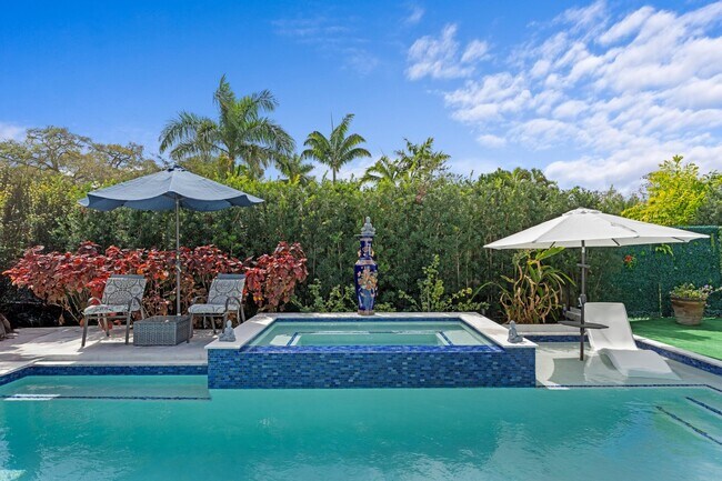 Foto del edificio - 3705 NE 16th Ave