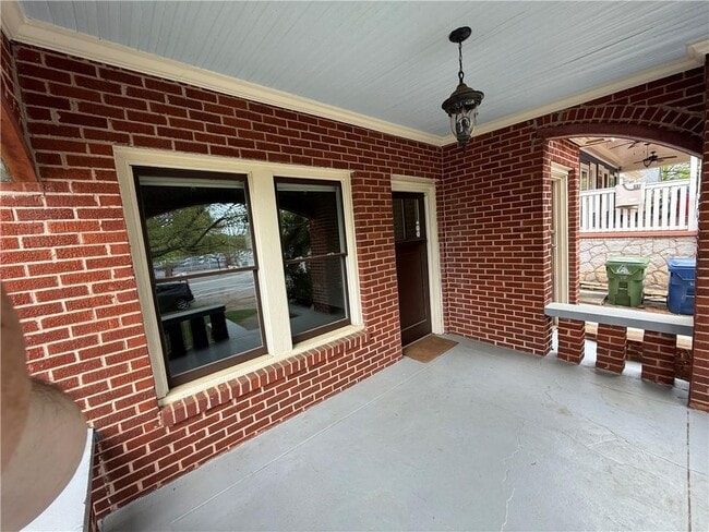Building Photo - 2042 Hosea L Williams Dr NE