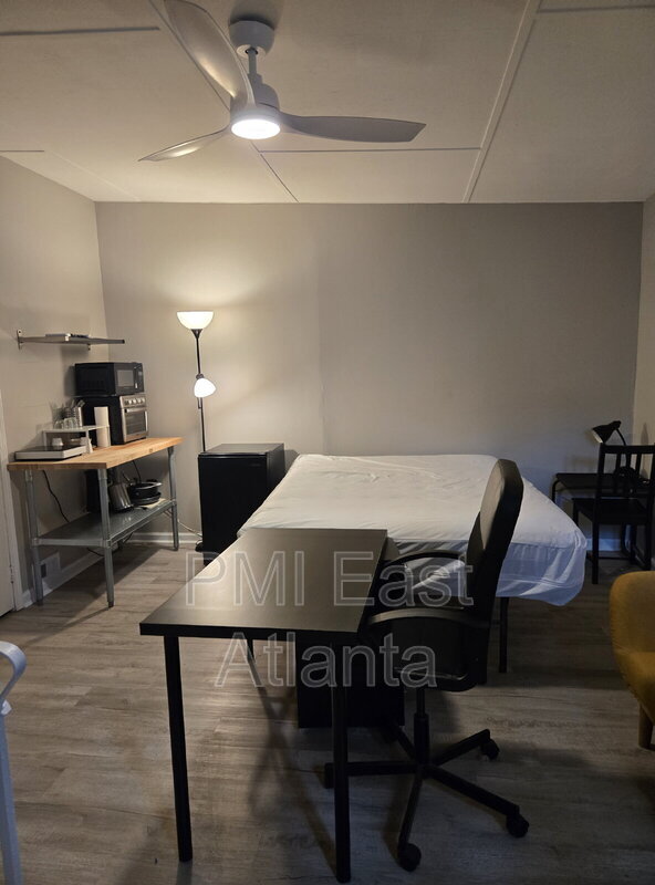 Foto del edificio - 1661 Brewer Blvd SW