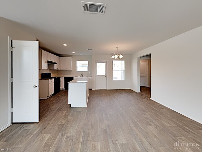 Building Photo - 3318 Stoney Knoll