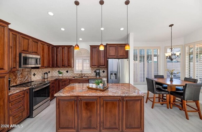 Foto del edificio - 5183 W Harrison St