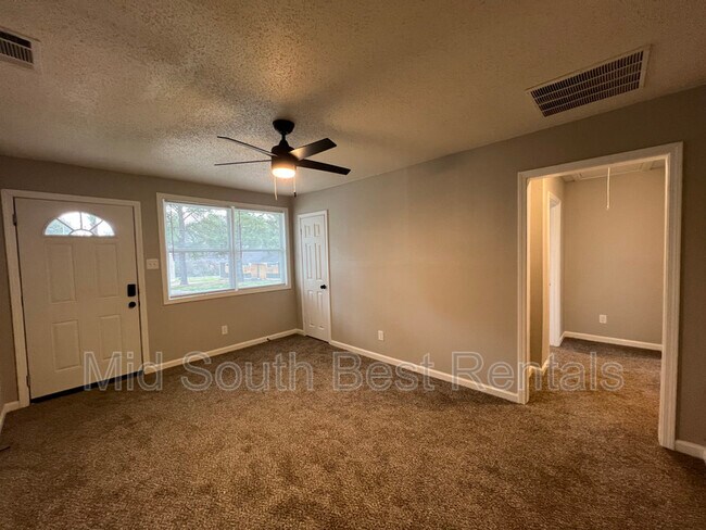 Building Photo - 2997 Waynoka Cove