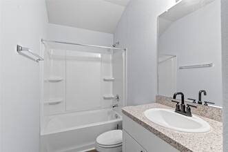 Building Photo - 2024 Cedar Tree Ct