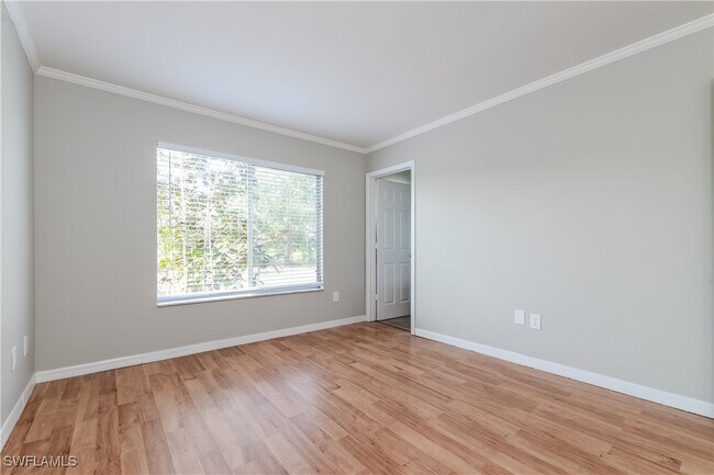 Foto del edificio - 2809 Greendale Rd