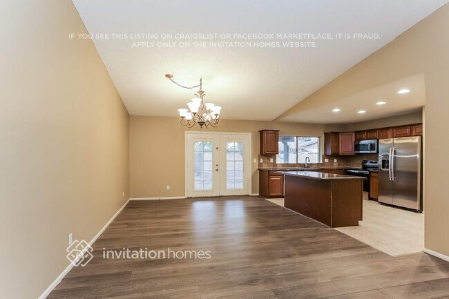 Foto del edificio - 2528 N Central Dr