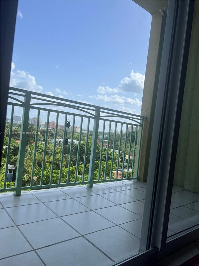 Building Photo - 3500 Coral Way