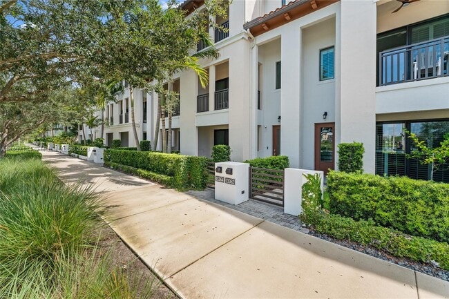 Foto del edificio - 13364 Alton Rd