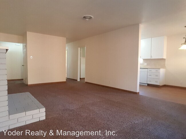 Building Photo - 2606-2606 Chester Dr
