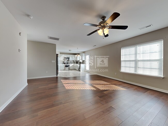 Building Photo - 4983 Old Towne Village Circle