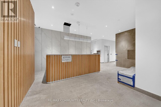 Photo du bâtiment - 7437 Kingston Rd