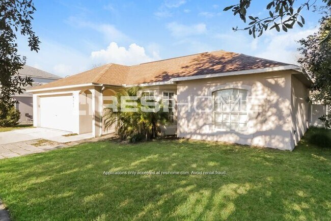 Building Photo - 14145 Spring Hill Dr