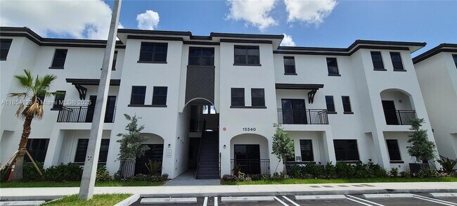 Foto del edificio - 15540 SW 136th St
