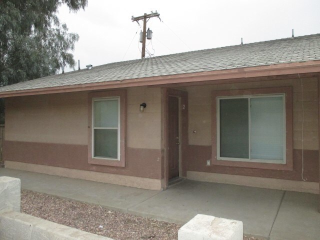 Primary Photo - 1121 N 25th Pl