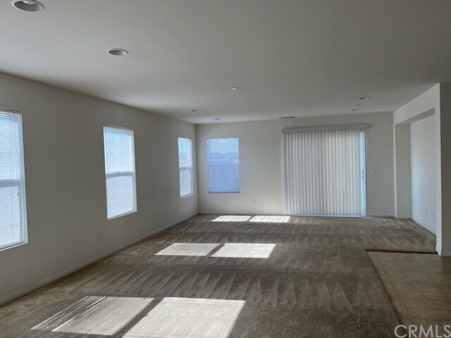 Building Photo - 160 Yosemite Ave