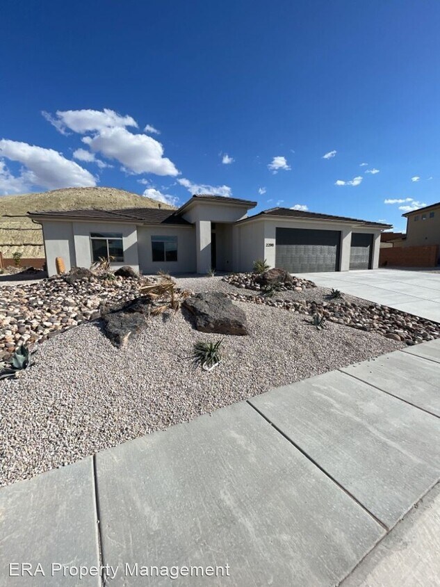 Primary Photo - 3 br, 2 bath House - 2298 E Honeycomb Drive