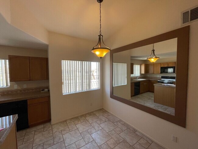 Foto del edificio - 301 Pine Haven St