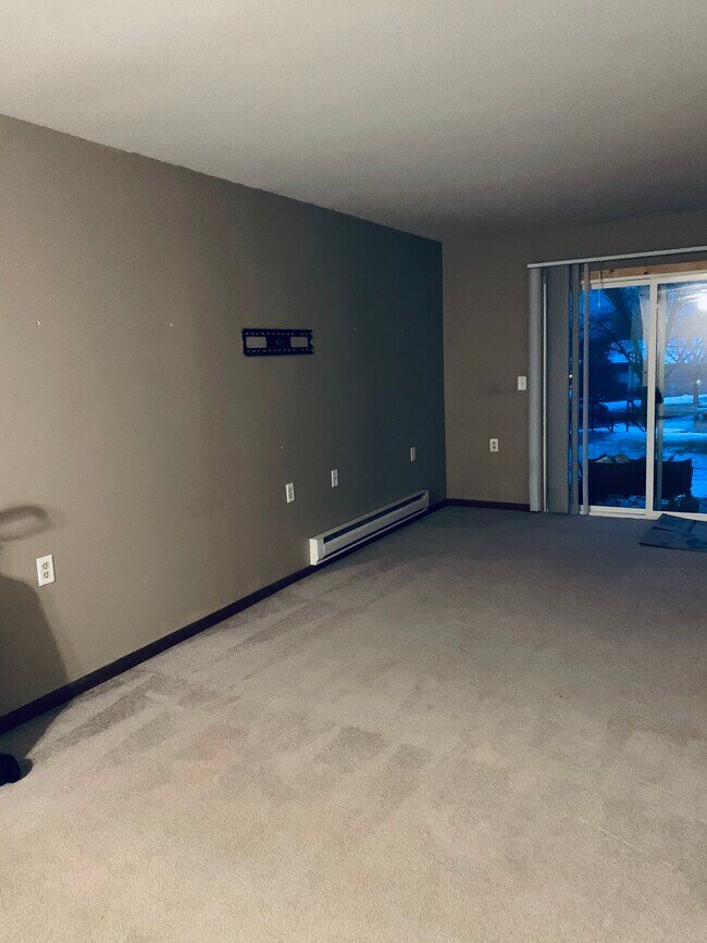 Foto del edificio - 5325 Brody Dr