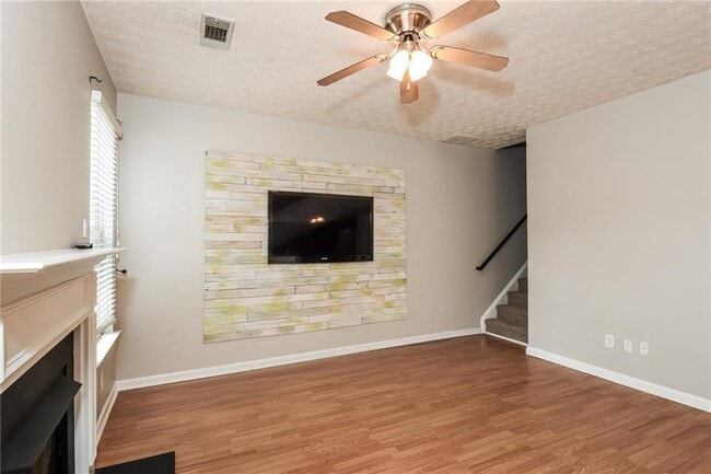 Foto del edificio - 4049 Hill Station Ct