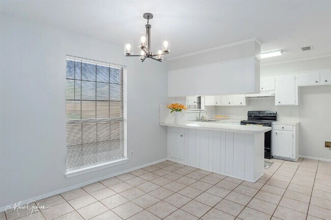 Building Photo - 2211 General York Cir