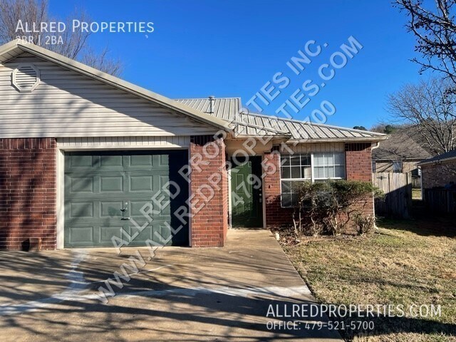 Primary Photo - 2 Bedroom Duplex in Fayetteville