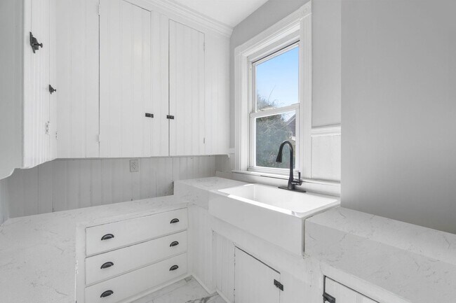 Foto del edificio - 132-134 Trenton Steet