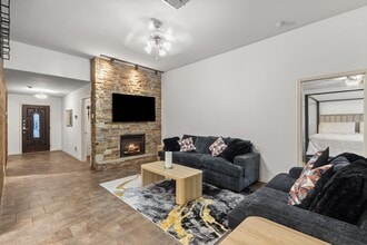 Building Photo - 7115 Northchase Ln