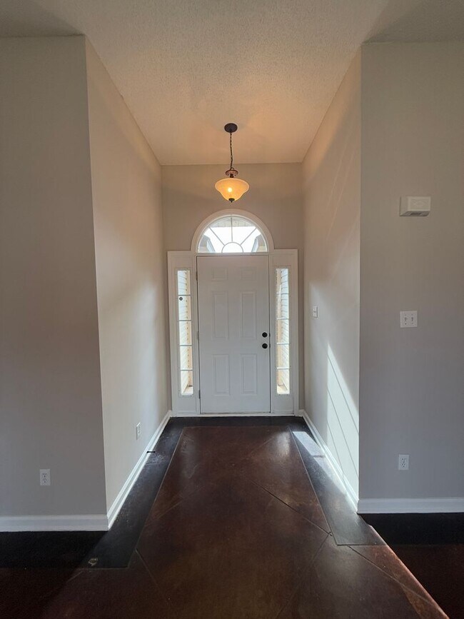 Foto del edificio - BAYOU VISTA RENTAL HOME 3 BED 2 BATH FENCE...