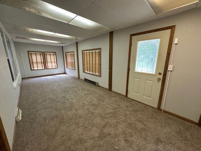 Foto del edificio - Spacious 4 bed, 2 bath home for fent in Wa...