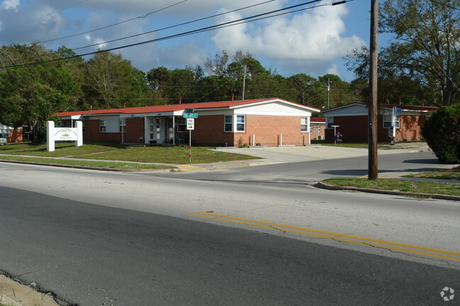 Foto del edificio - Fletcher Black Memorial Homes