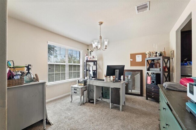 Foto del edificio - 2910 High Garden Ln