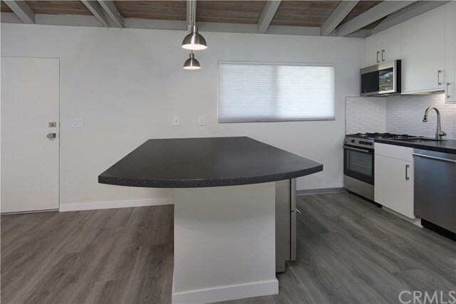 Foto del edificio - 861 Catalina St