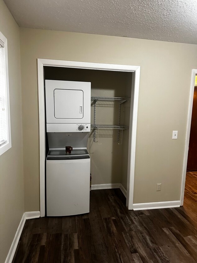 303 10th St N, Columbus, MS 39701 Townhome Rentals in Columbus MS