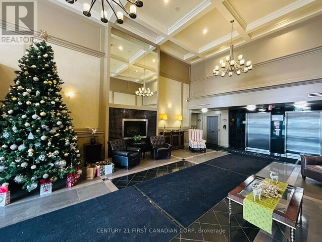 Building Photo - 1030 Coronation Dr