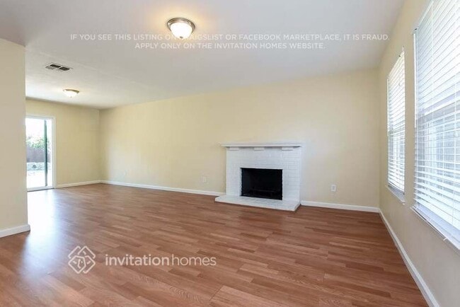 Building Photo - 165 N Catamaran Cir
