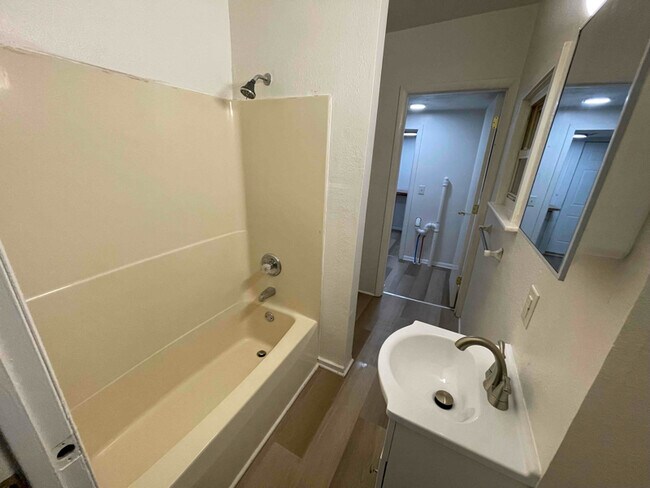 Foto del edificio - 608 3rd St