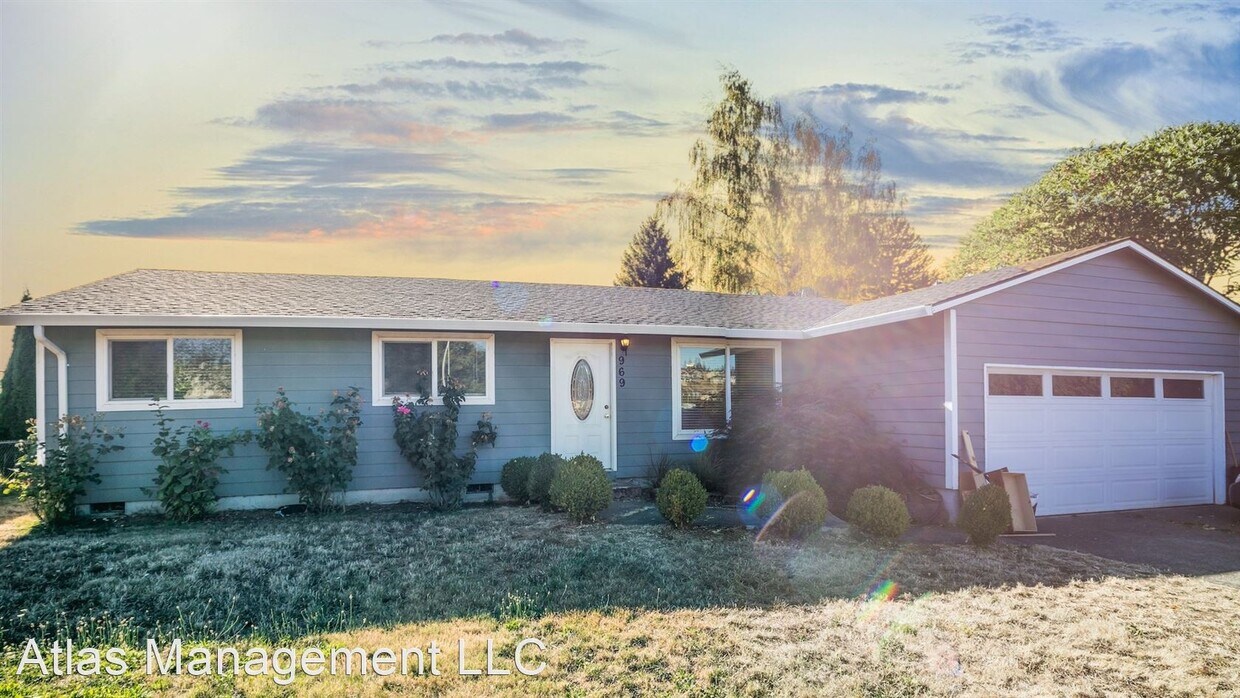 969 N Broadway St, Estacada, OR 97023 House Rental in Estacada, OR