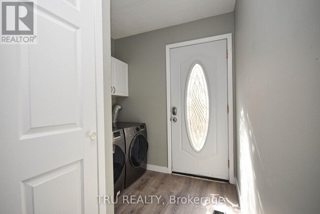 Photo du bâtiment - 1847 Walkley Rd